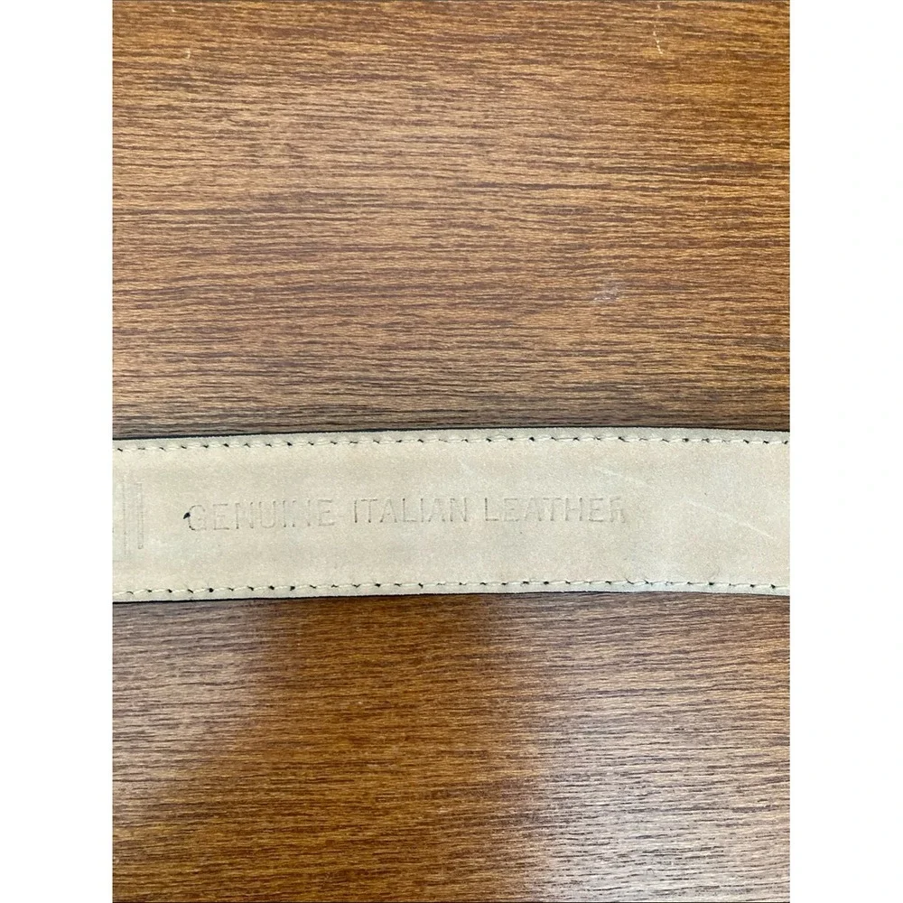 WCM New York Women's Black Croc-Embossed‎ Leather Belt Size Medium Classic